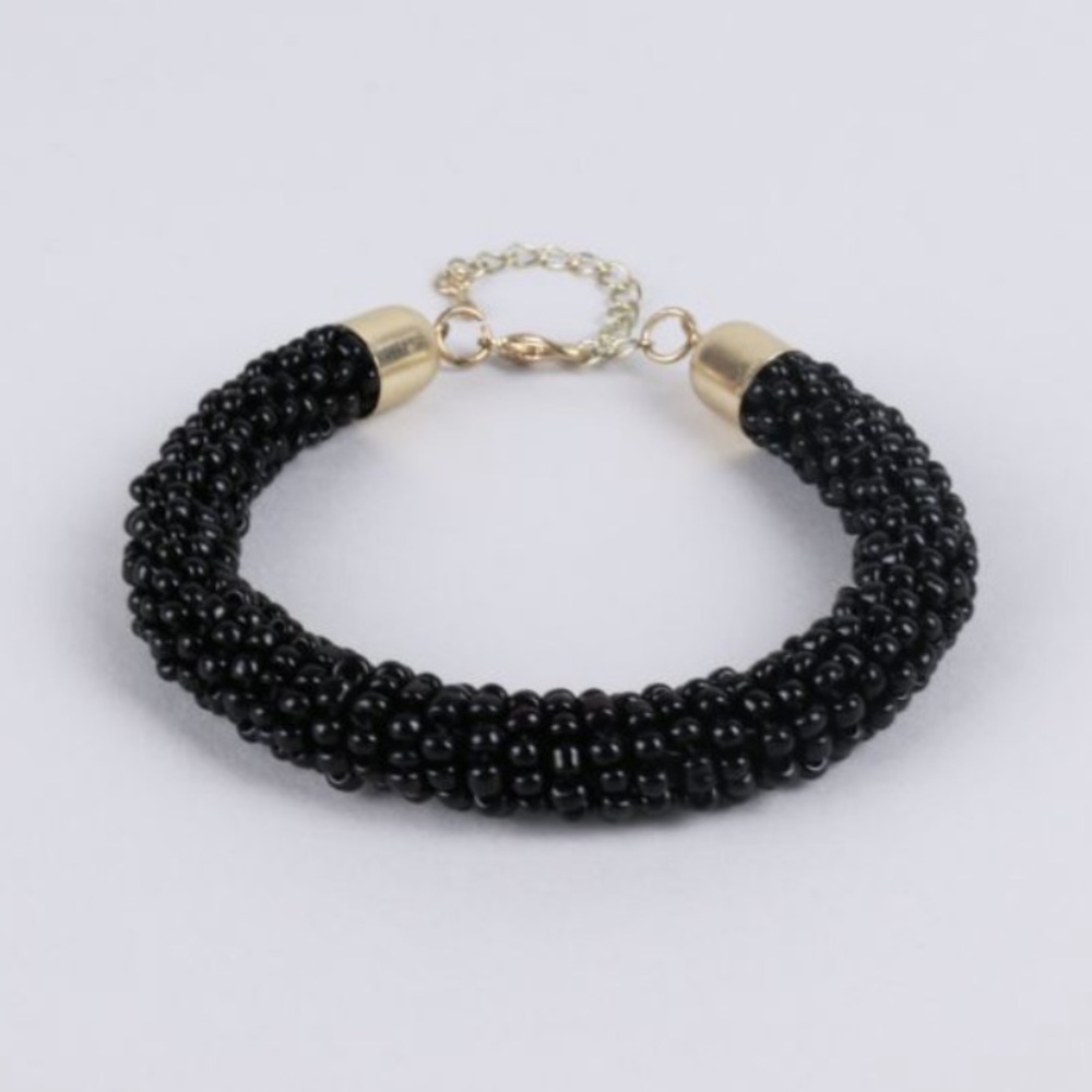 🎉Black Beaded Bracelet with Gold Adjustable Clasp!